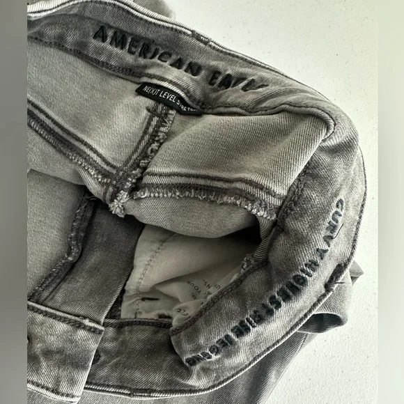 American Eagle Curvy High rise Gray Jegging Distressed Size 4 Next Level Stretch - Picture 9 of 13
